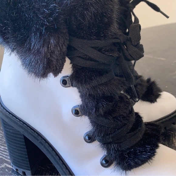 Guess Faux Fur Booties white black boots - Picture 5 of 7